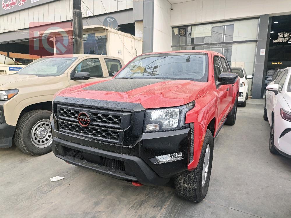 نیسان فرۆنتیر